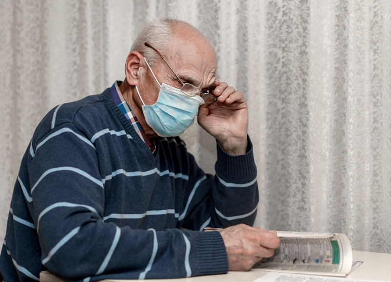 How to Wear Your Hearing Aids with Glasses and Face Mask